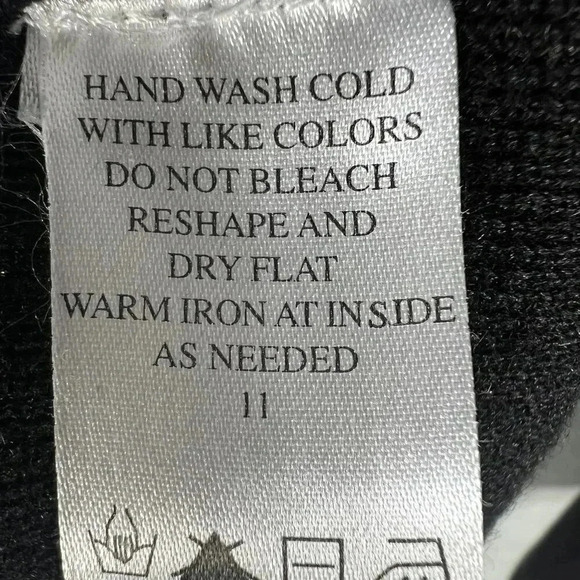 Ambra Womens Large Black Christmas Scottie Dog Embroidered Cardigan Knit Sweater - Picture 10 of 11